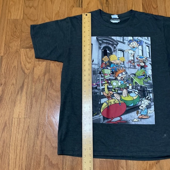 A Preowned Rugrats T shirt size Large Woman Gray Background Short Sleeve - Picture 6 of 12